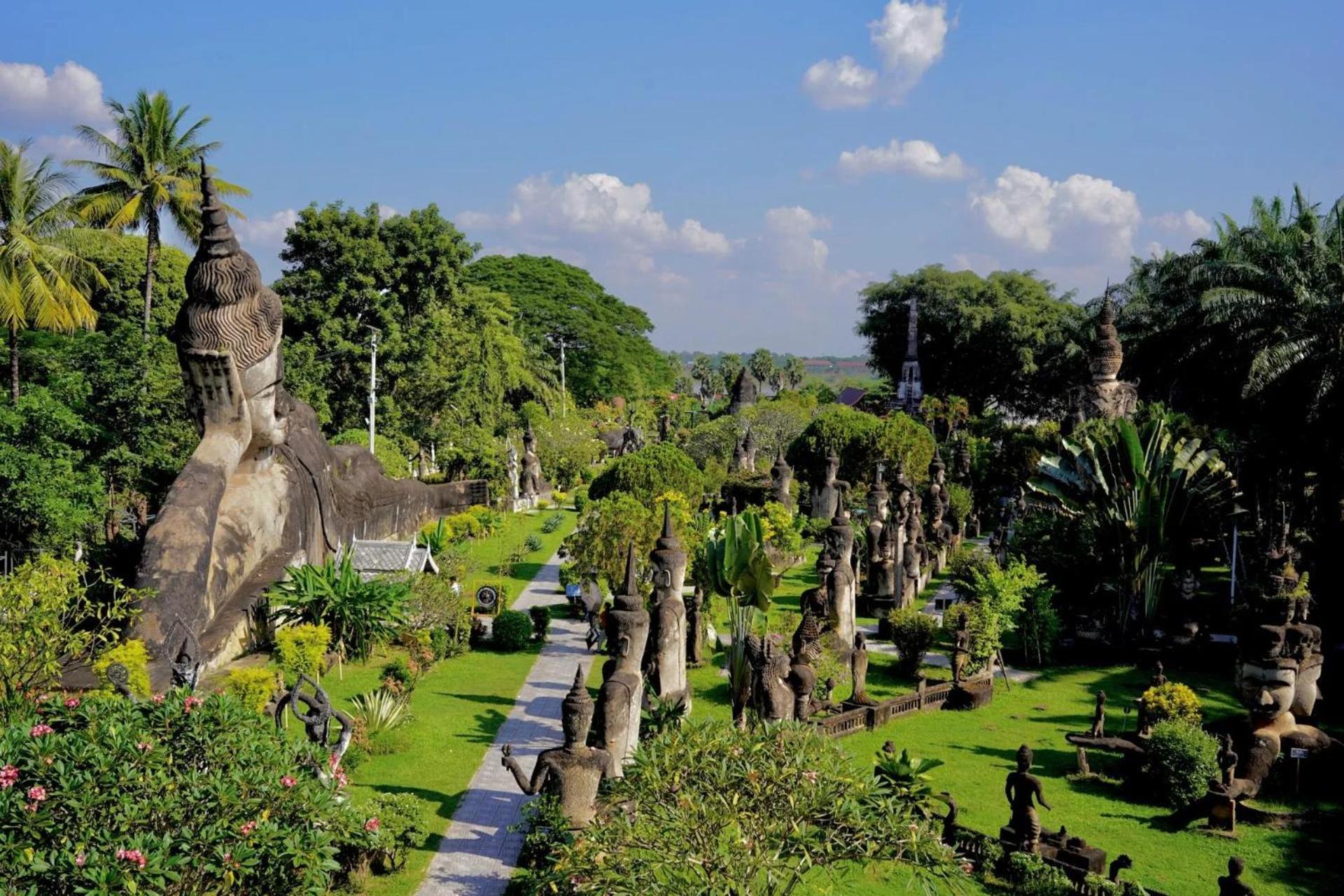 Davika Hotel Vientiane Exterior photo